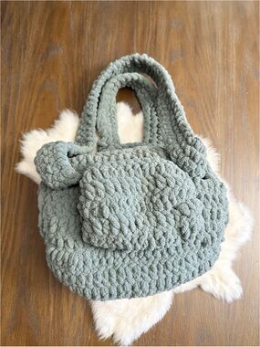 Handmade Chunky Crochet Tote Bag — Sage Green
